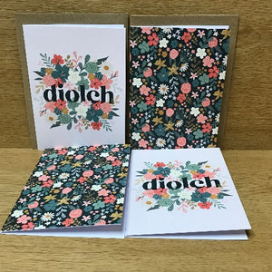 Pecynnau o gardiau Diolch blodeuog