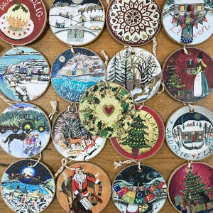 Addurniadau coeden Nadolig pren - Wooden Christmas tree decorations