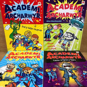 Academi Archarwyr  (7-9 oed)