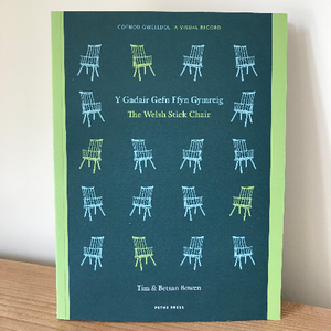 Y Gadair Gefn Ffyn Gymreig - The Welsh Stick Chair