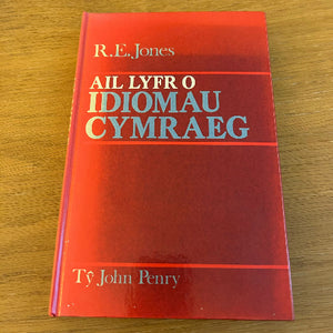 Geiriaduron ac Idiomau (ail-law) - Dictionaries & Idioms (Second-hand)