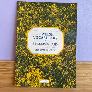 Geiriaduron ac Idiomau (ail-law) - Dictionaries & Idioms (Second-hand)