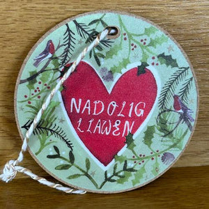 Addurniadau coeden Nadolig pren - Wooden Christmas tree decorations