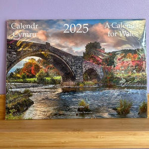 Calendr Cymru 2025 - Gwreiddiau