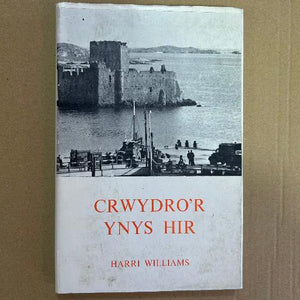 Crwydro Cymru (a thu hwnt)