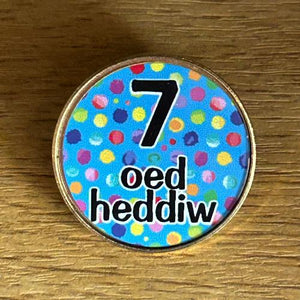 Bathodynnau Pen-blwydd Hapus