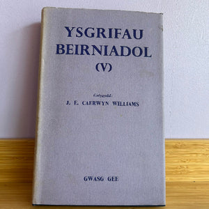 Ysgrifau Beirniadol