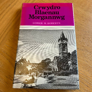 Crwydro Cymru (a thu hwnt)