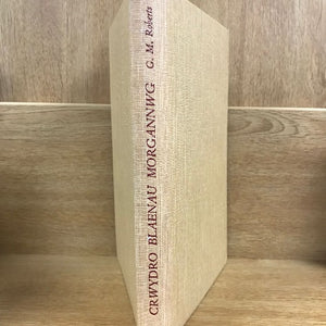 Crwydro Cymru (a thu hwnt)