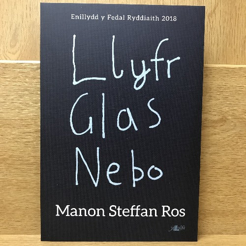 Llyfr Glas Nebo - Manon Steffan Ros